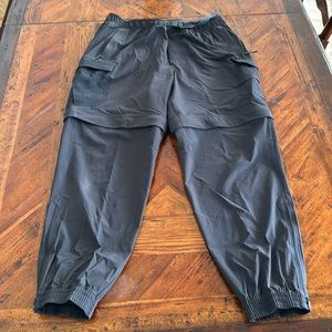 LuluLemon Convertible Hiking Pant Size XL in Graphite Grey